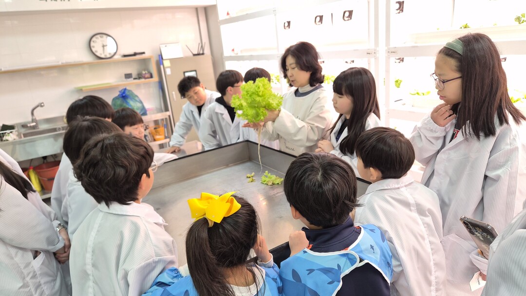 국제혁신영재사관학교, 대야물누리체험관서 농촌 체험 학습 진행