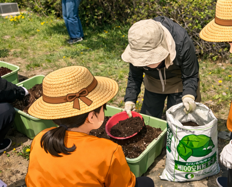 “텃밭에서 마음 돌본다”…정심여자중고등학교, 치유농업 수업 시작
