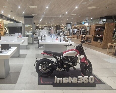 인스타360, 현대백화점 울산점 ‘가정의 달’ 프로모션 실시…경상권 공략 강화