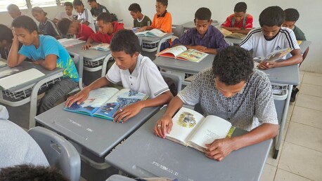 “테툼어로 만나는 ‘알사탕’”…유네스코한국위, 동티모르에 한국 어린이책 240권 전달