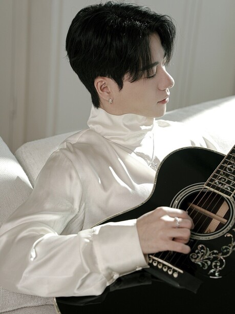 자이로, 온유 타이베이 단독 콘서트에 세션 참여